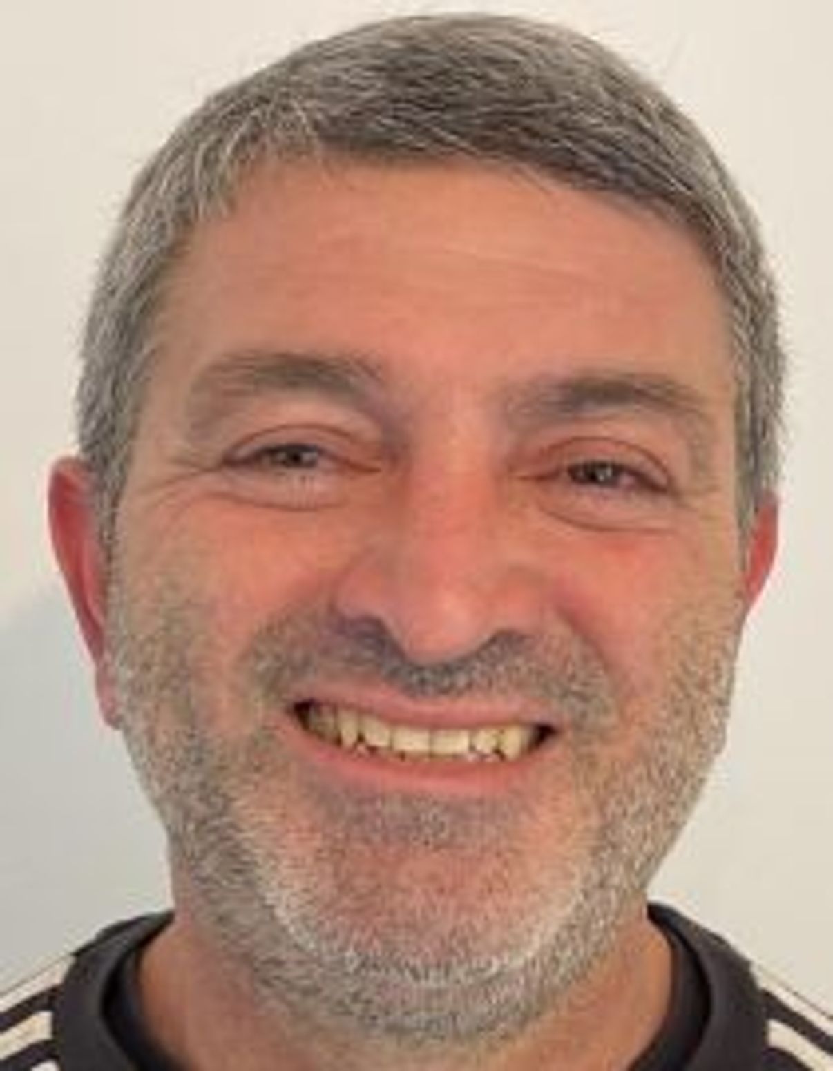 תמונת פורטרט של בעל המקצוע