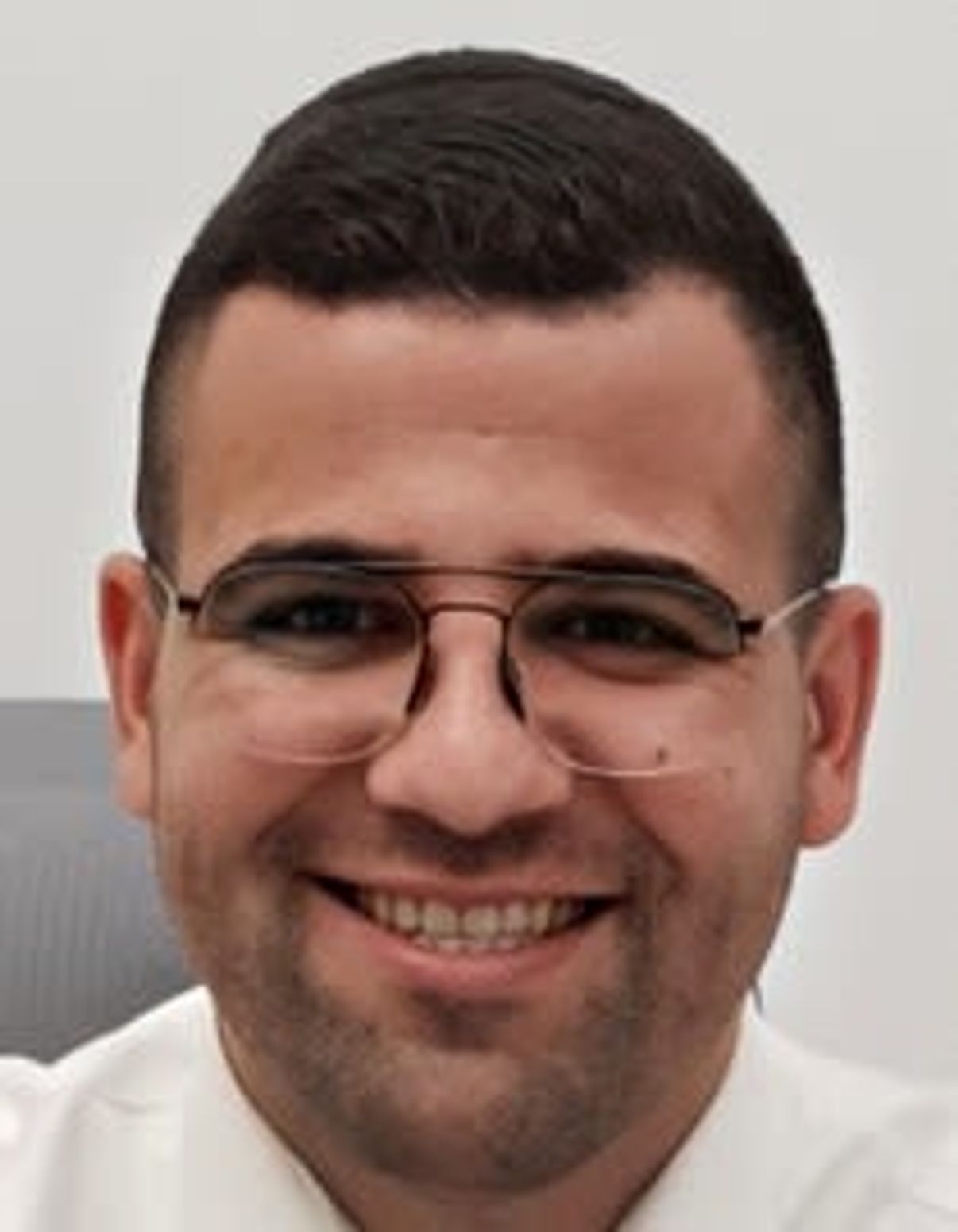 תמונת פורטרט של בעל המקצוע