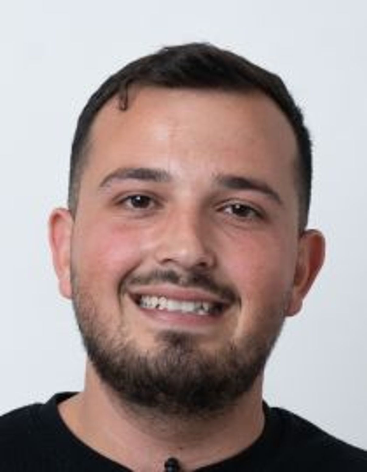 תמונת פורטרט של בעל המקצוע