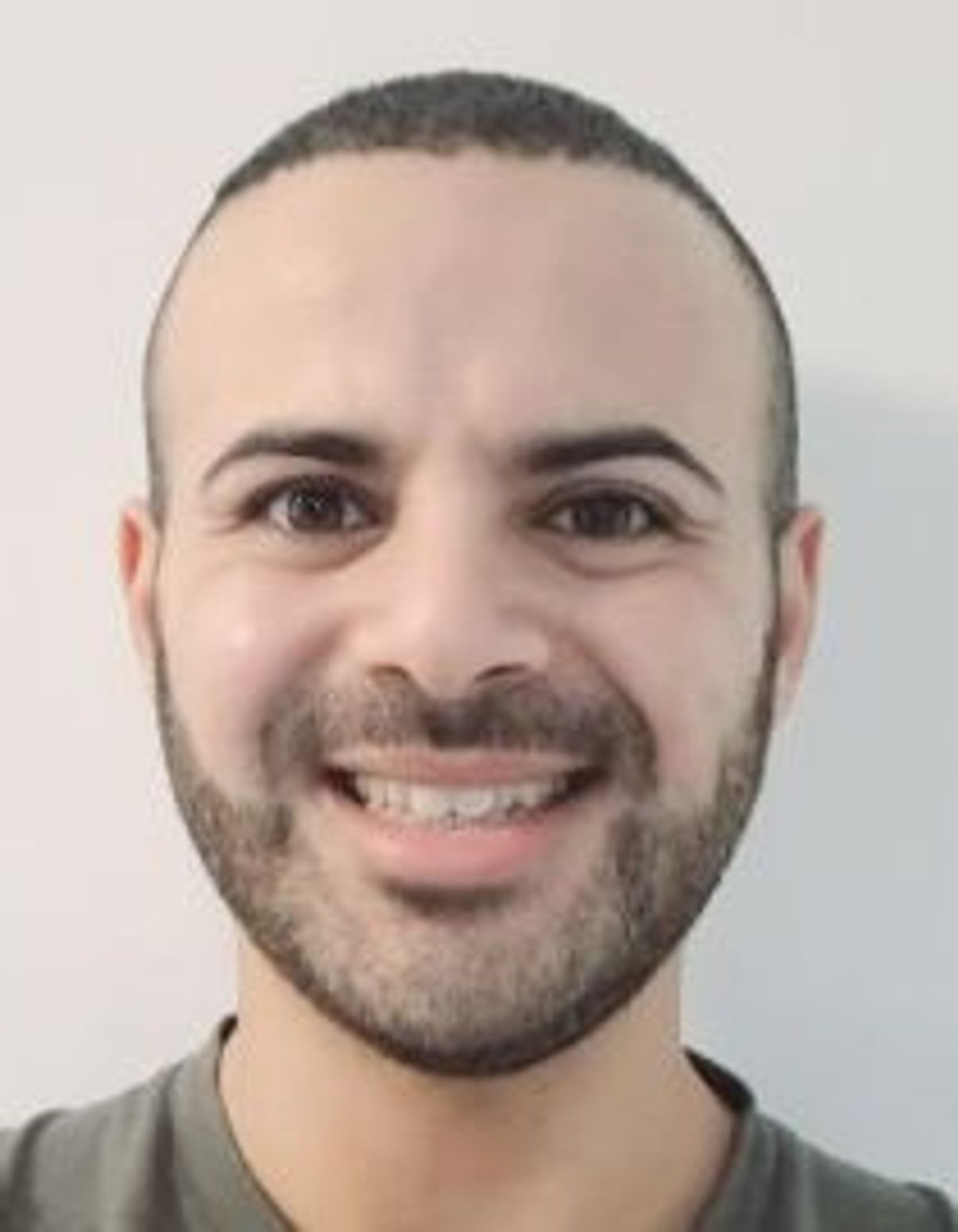 תמונת פורטרט של בעל המקצוע