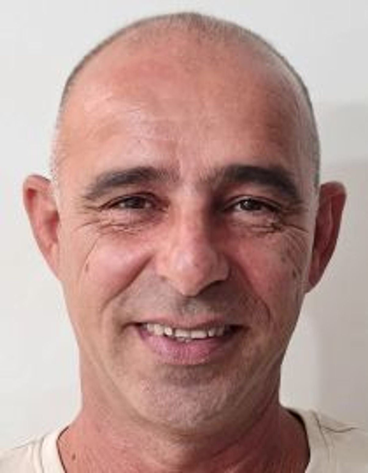 תמונת פורטרט של בעל המקצוע