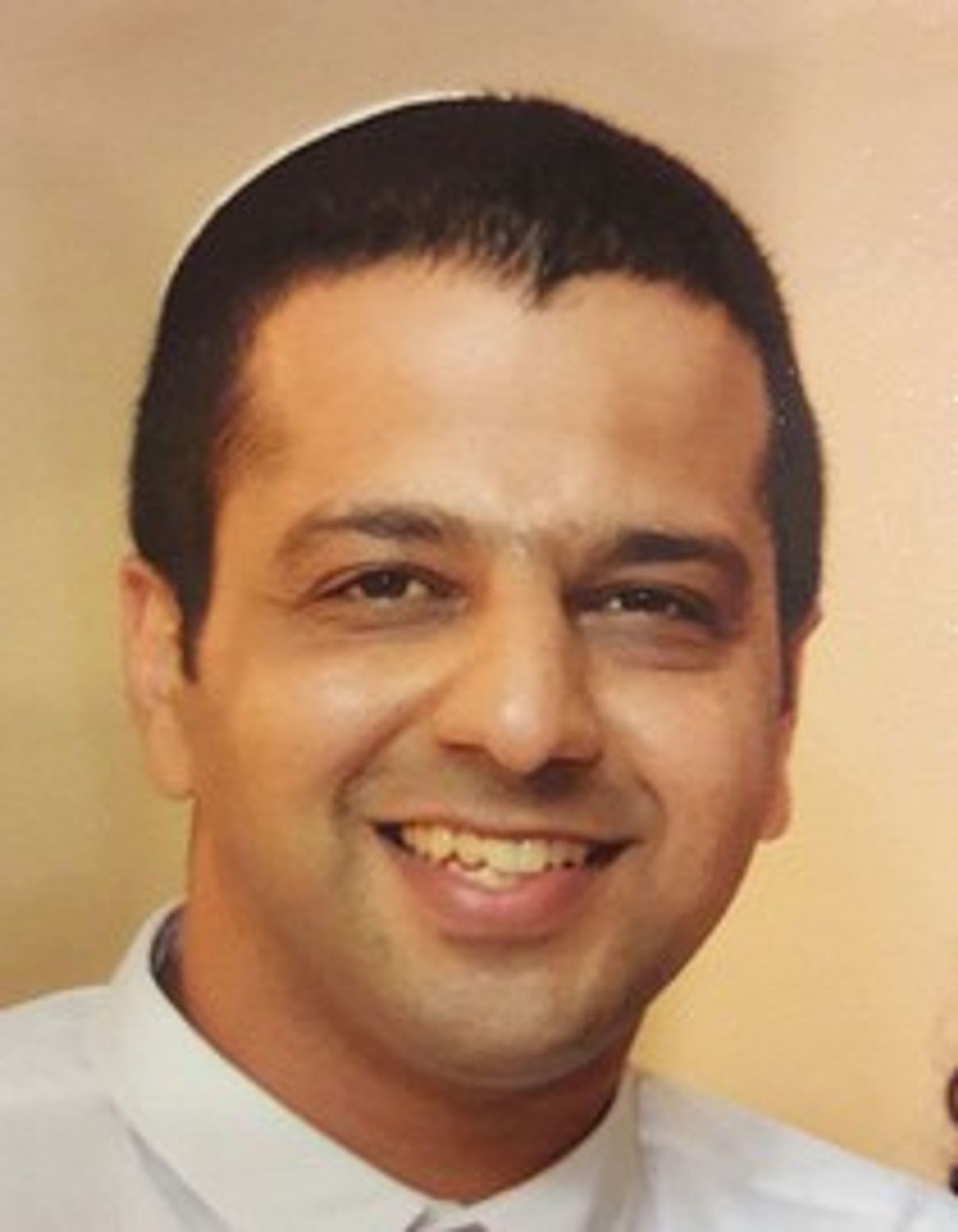 תמונת פורטרט של בעל המקצוע
